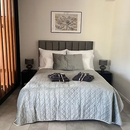 Rozsa Strasse * Tarján