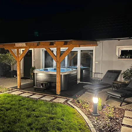 Rozsa Strasse Apartment Tarjan